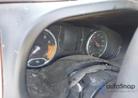 2015 Jeep Renegade Latitude z USA, uszkodzony, nr VIN ZACCJABT0FPB58428